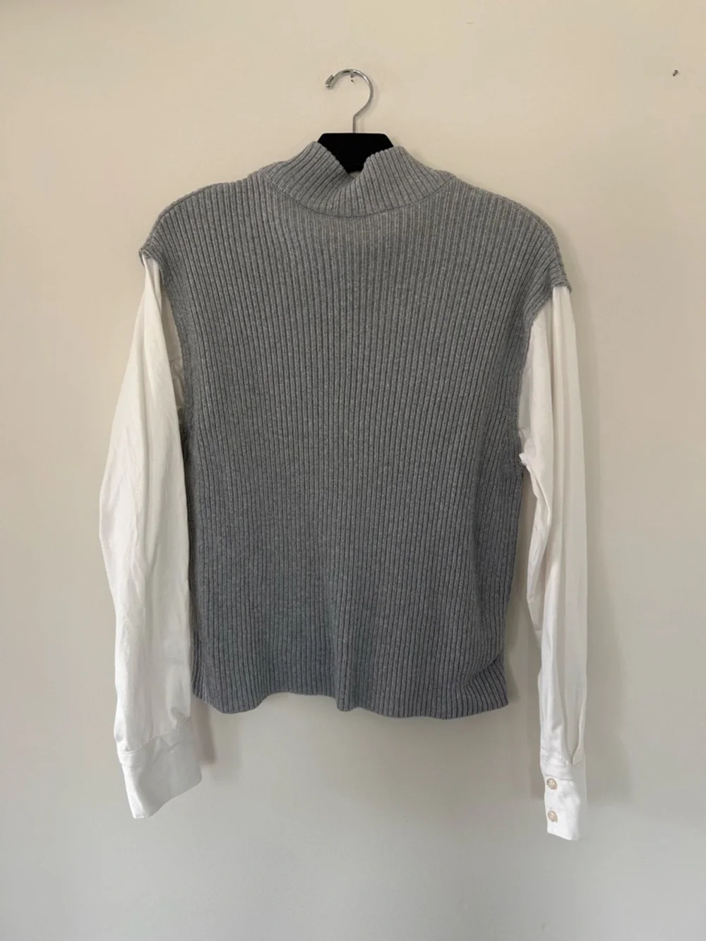 Zara Gray Ribbed Half-Zip Sweater with White Shirt Sleeves - Picture 2 of 4